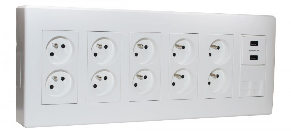 Nástěnný box S500, 10x zásuvka 250V, 2x USB nabíječka, 2x RJ45 cat.6, barva bílá