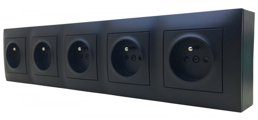 Zásuvkový blok nástěnný 5x 250V/16A s clonkami, bez kabelu, černá matná barva