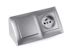 Rohová zásuvka 1x 250V/16A s vypínačom, farba strieborná metalíza, bez kábla