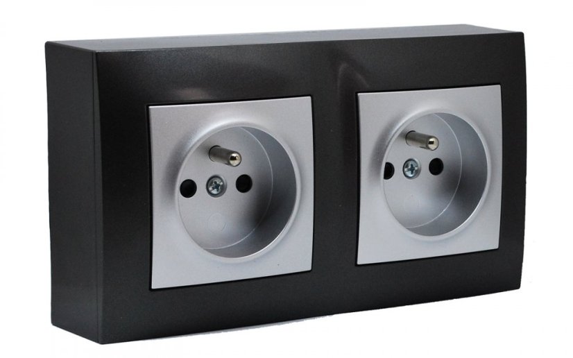 Zásuvkový blok nástenný 2x 250V / 16A, clonky, farba antracitová a strieborná metalíza