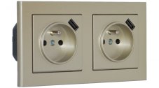 Zásuvky v rámečku pod omítku, 2x 230V/16A + 2x USB nabíječka, barva zlatá