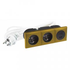 Zásuvkový blok zapustený v zlatej farbe, 2x zásuvka 250V + 2x USB-A nabíjačka, kábel 1.5m