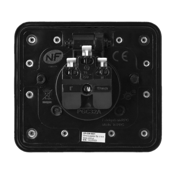 Hermeticky uzavíratelná obdélníková zásuvka 1x 230V, krytí IP55, barva černá