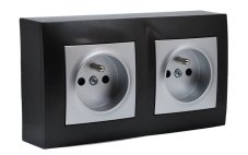 Zásuvkový blok nástěnný 2x 250V/16A, clonky, barva antracitová a stříbrná metalíza