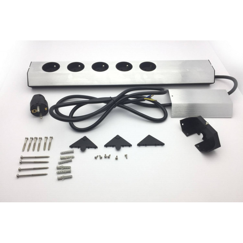 Bachmann CASIA, 4x zásuvka 230V, 2x USB 5V, 1x vypínač, materiál hliník, kabel s vidlicí 2m