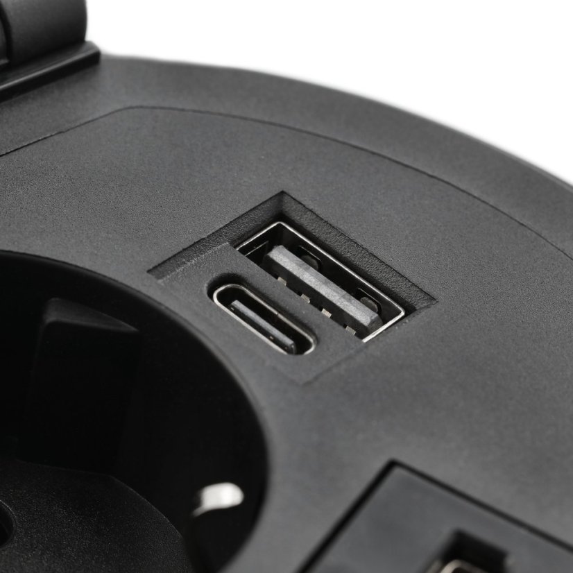 Zásuvka CHARGER PLUS, 1x 230V, indukční a USB A+C nabíječka, vyměnitelné zásuvky USB-A, HDMI, RJ-45, barva černá