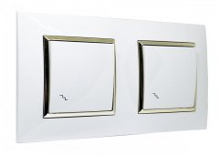 Vypínače střídavé "schodišťáky", řazení č.6, 10AX 250V ve dvojnásobném rámečku pod omítku, bílé barvy se zlatým ozdobným rámem