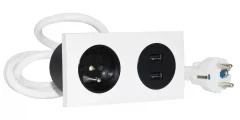 Zásuvkový blok zapuštěný v bílé barvě, 1x zásuvka 250V + 2x USB-A nabíječka, kabel 1.5m
