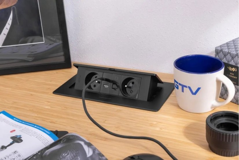 Výklopná zásuvka MULTISOFT, 2x 230V,  USB A/C nabíječka, RJ45, barva černá, kabel o délce 1.5m