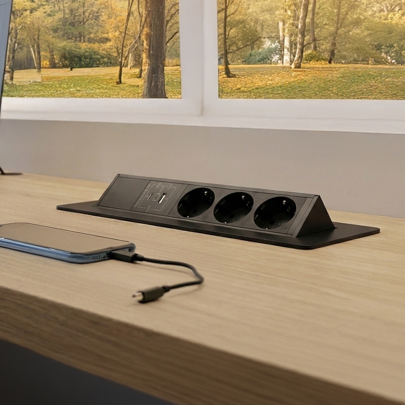 Výklopná zásuvka FLIX BOX,  3x 230 V,  1x USB-A + 1x USB-C, kabel 1,5m, černá
