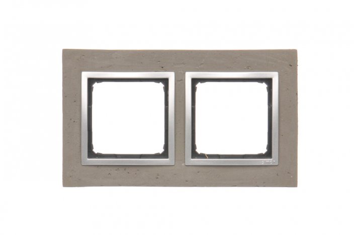 Betonový rámeček 2-násobný tmavý beton/stříbro