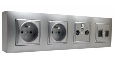 Nástenný zásuvkový blok, 2x 250V/16A + R-TV-SAT koncová, 2x RJ45 cat.5, šedej metalizovanej farby s ozdobným rámom, bez kábla