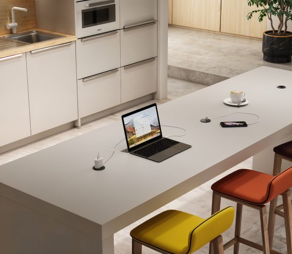 Vestavná stolní USB A+C nabíječka 18W, QC 3.0, průměr 60 mm, napájecí kabel 2m, barva bílá matná