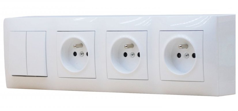 Zásuvkový blok nástěnný 3x 250V/16A s vypínačem "lustrák", řazení č. 5, bez kabelu, barva bílá lesklá