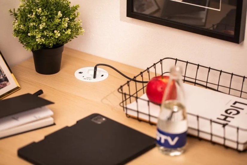Vestavná zásuvka Rondo, 1x 230V (schuko), 1x USB-A + 2x USB-C nabíječka, 1x RJ45, 1x HDMI, kabel 1.5m, barva bílá