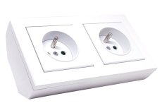 Dvojnásobná rohová zásuvka, 2x 250V, barva bílá matná, bez kabelu