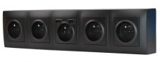 Zásuvkový blok nástěnný 5x 250V/16A s clonkami + 2x USB nabíječka, bez kabelu, černá matná