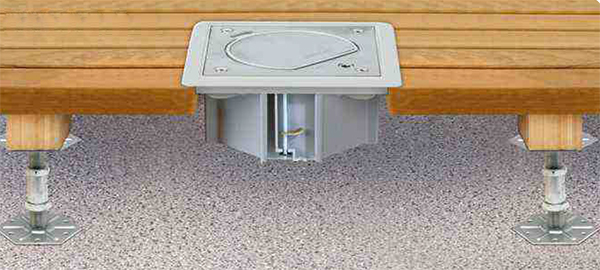 Podlahová nerezová zásuvka 1x 250V + 1xRJ45, manuálny zámok, IP66, 16x16 cm, pre zvýšené podlahy