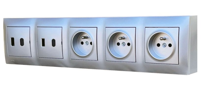 Nástěnný blok 3x zásuvka 250V/16A, 4x USB port nabíjecí A+C,  bez kabelu, barva stříbrná