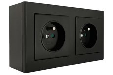 Zásuvka na zeď SONATA, 2x 250V/16A, barva černá