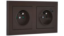 Zásuvky v rámečku pod omítku, 2x 230V/16A + 1x USB nabíječka, barva čokoládová