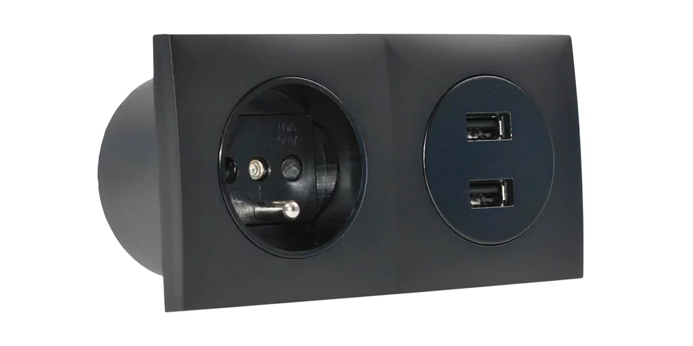 ALTR Innebygd stikkontaktblokk i svart farge, 1x stikkontakt 250V + 2x USB-A-lader, kabel 1,5m